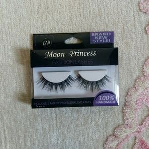Faux minx eyelashes